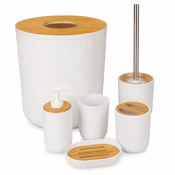 Badev�relsestilbeh�r i hvid med bambusdetaljer, toiletb�rste, s�bedispenser, tandb�rsteholder, krus, s�besk�l og affaldsspand