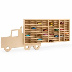 Bil hylde b�rn i tr� med mange rum p� hvid baggrund produktfoto