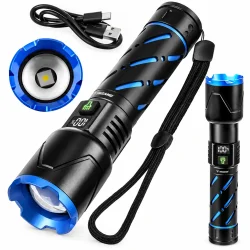 Genopladelig LED-lommelygte med h�ndrem, USB-kabel, zoom og digitalt batteridisplay.