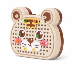 Konstruktionsleget�j med boremaskine byggeplade bj�rneformet aktivitetsleget�j