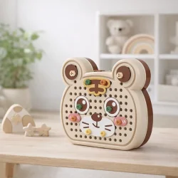 Konstruktionsleget�j med boremaskine byggeplade placeret i moderne b�rnev�relse