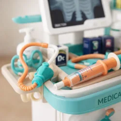 l�ges�t til b�rn n�rbillede