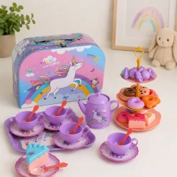 Leget�js tes�t med enhj�rning i kuffert til b�rn placeret i b�rnev�relse