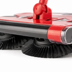 manuel fejemaskine til hjemmet med roterende b�rster close up af b�rster