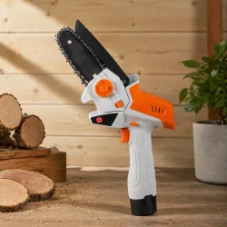 Mini k�desav batteri 6&rdquo; placeret i moderne havemilj�