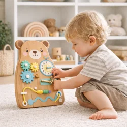 Aktivitetsbr�t i tr� til b�rn fra 3 �r � bj�rneformet busy board