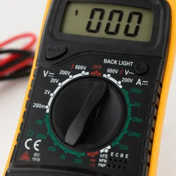 Multimeter digital 600V detalje af drejeknap og m�lefunktioner