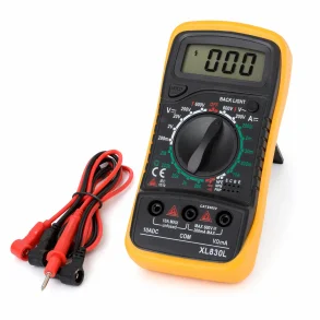 Multimeter digital 600V produktbillede med display og m�leledninger
