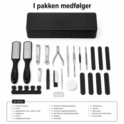 I pakken medf�lger pedicure s�t med fodfil, negleklipper, neglev�rkt�j og sort opbevaringsetui p� hvid baggrund