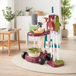 rengoeringssaet til boern med vogn og tilbehoer placeret i moderne hjem miljoebillede