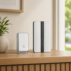 Tr�dl�s d�rklokke uden batteri i moderne entr�