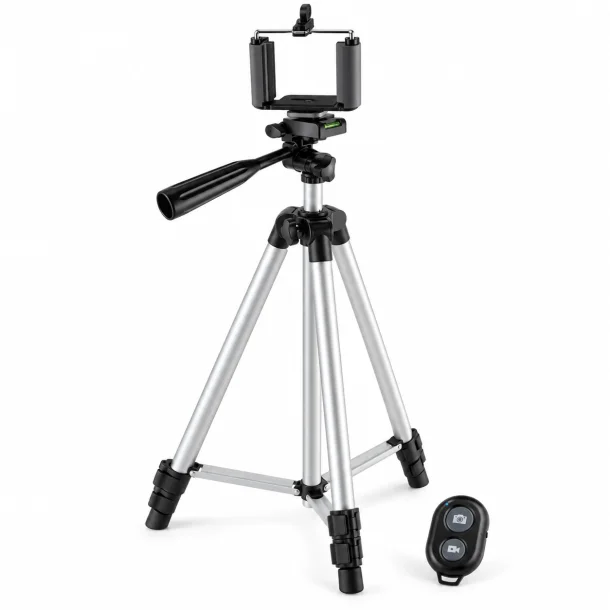 Tripod mobilstativ med telefonholder og Bluetooth fjernbetjening p� hvid baggrund.